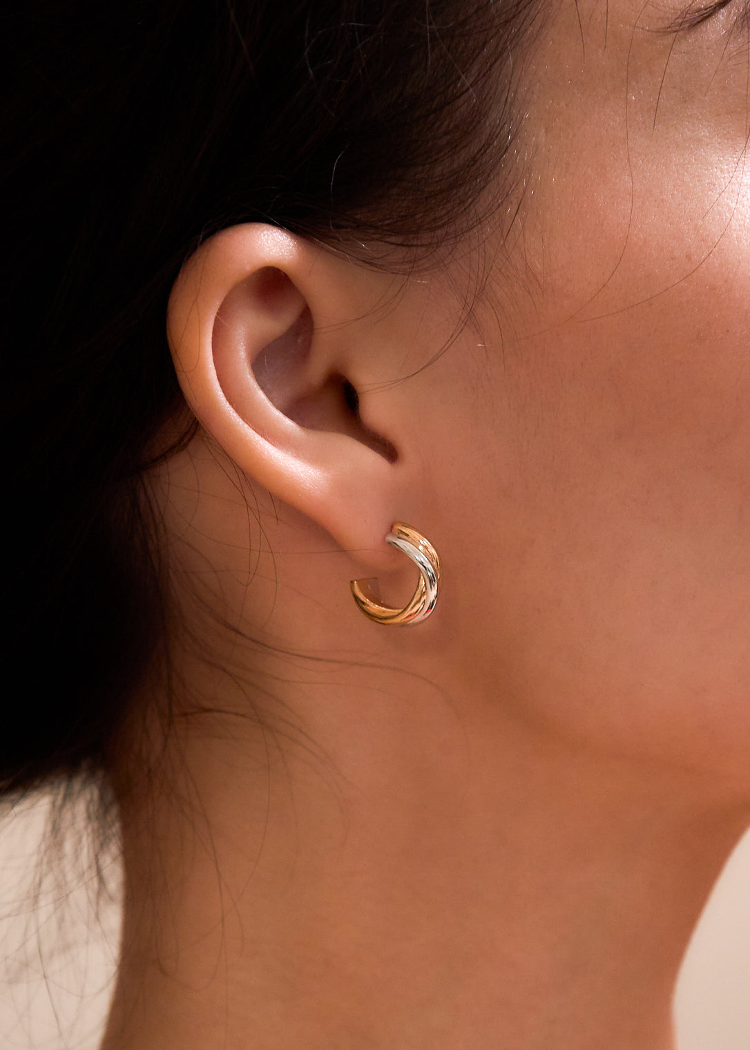 18K Gold Earring