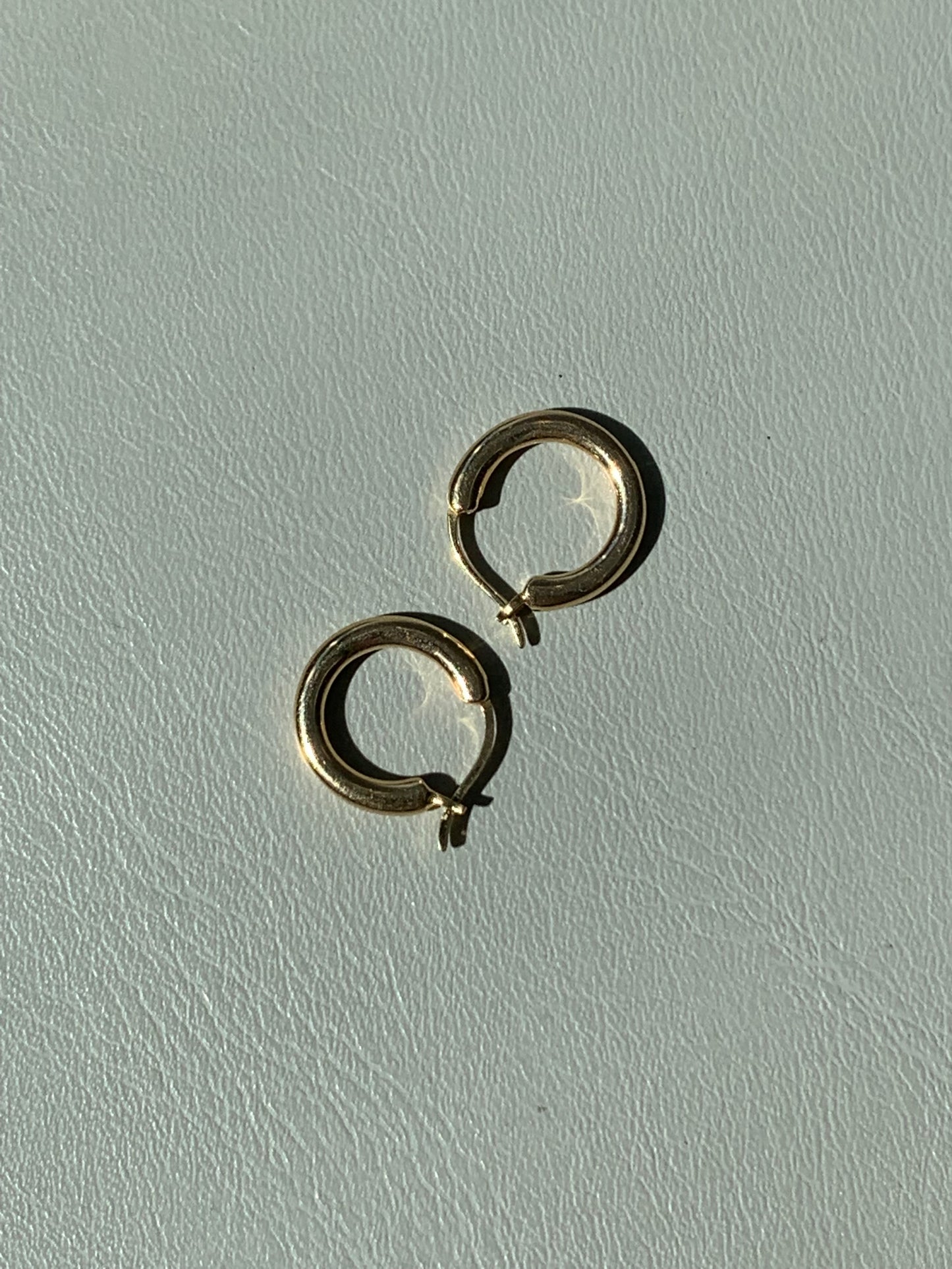 18K Gold Huggies Earring